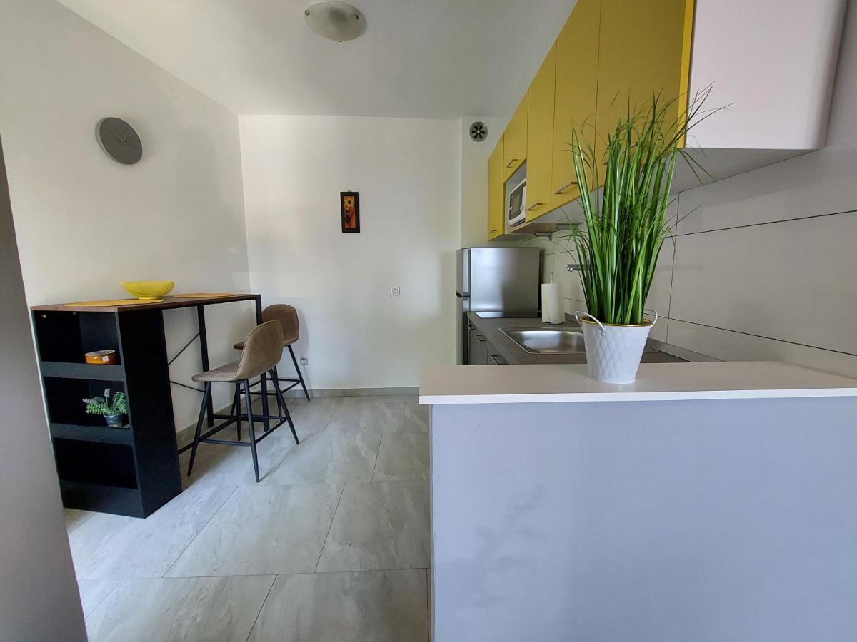 Apartment Vesel Malinska Exteriör bild